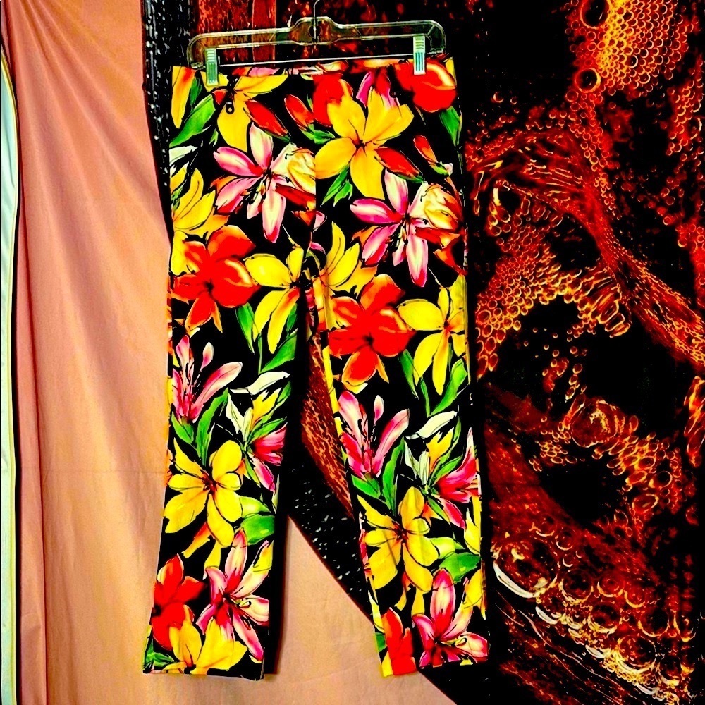 Cache Women’s Capris Antique Vibrant Floral Print Pants size 12